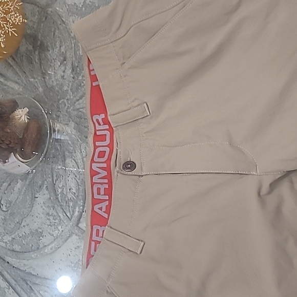 UNDER ARMOUR TECHNICAL GOLF PANTS 34 X 32 LIKE NEW - Picture 3 of 9